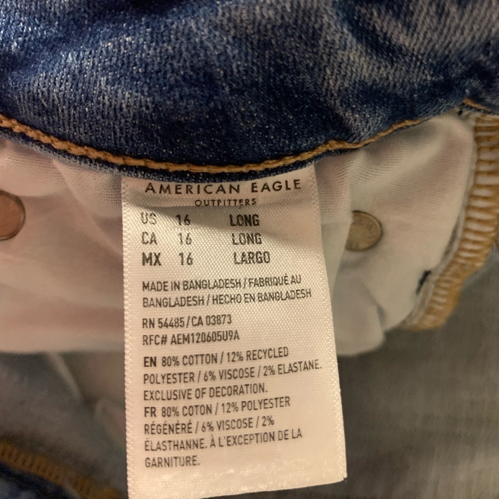 American Eagle Outfitters High Rise Flare Jeans - Picture 9 of 10